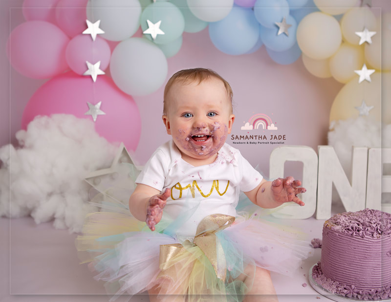cake smash and splash photography for first birthdays in hull